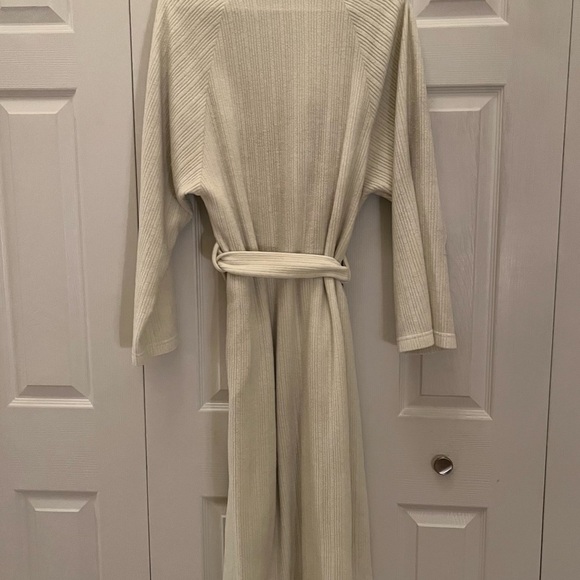 Embroidered Cream Robe - Picture 6 of 8